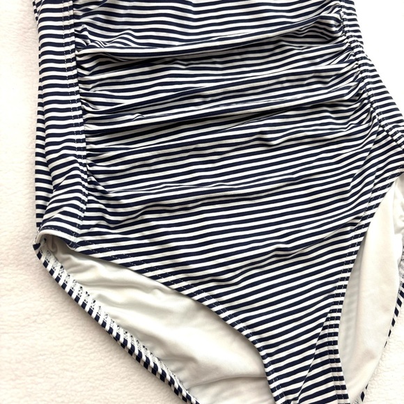 Nip Tuck Navy/White Pinup 50’s Sorrento Striped Joanne One Piece Swimsuit (6) - Picture 4 of 16
